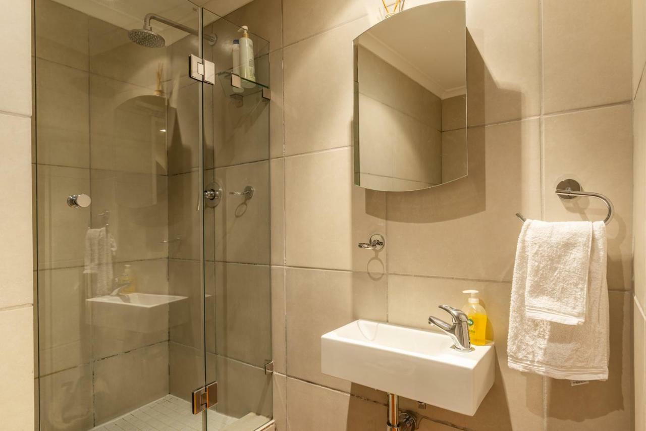 Nyc Style Downtown Duplex Apartamento Cidade Do Cabo Exterior foto