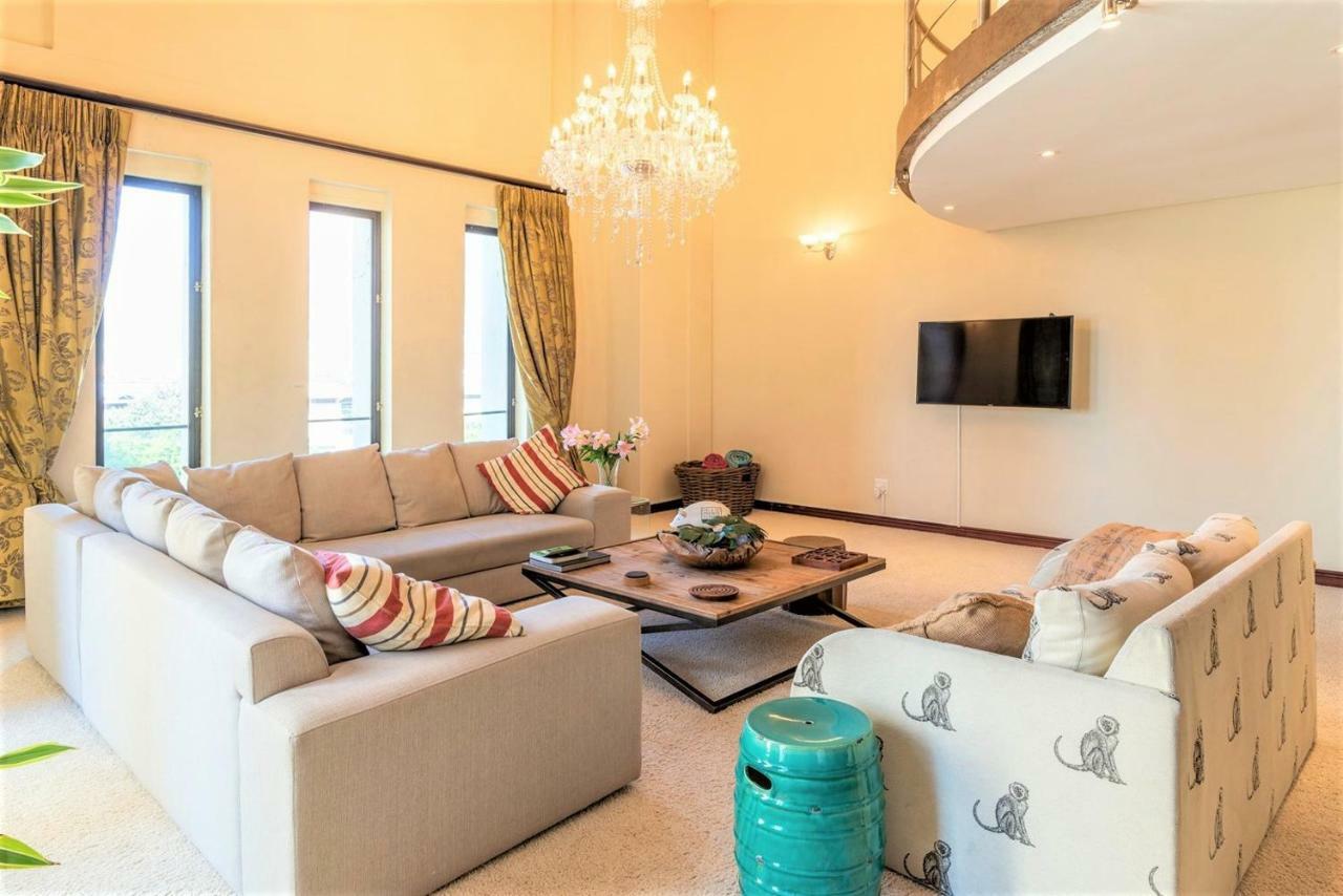 Nyc Style Downtown Duplex Apartamento Cidade Do Cabo Exterior foto